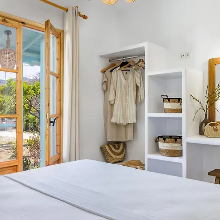 Semesterbostad Amaranthos Garden Retreat