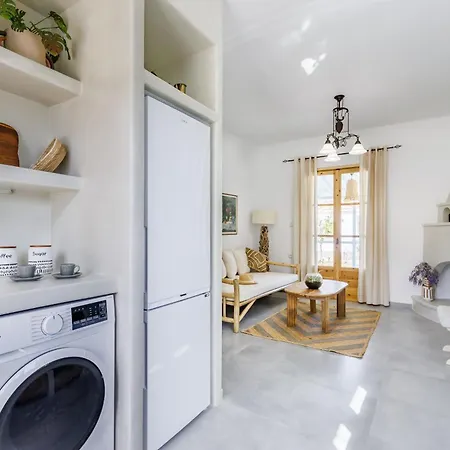 Amaranthos Garden Retreat Holiday home