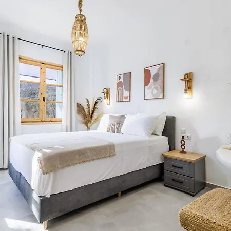 Semesterbostad Amaranthos Garden Retreat