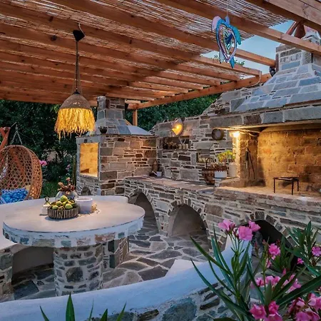 Amaranthos Garden Retreat Дом отдыха *