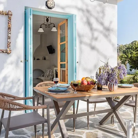 Amaranthos Garden Retreat Дом отдыха