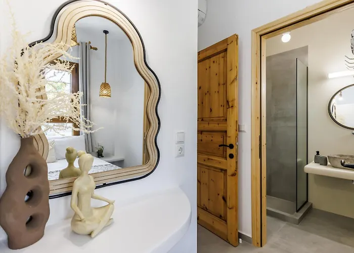 בית נופש Amaranthos Garden Retreat סקופלוס טאון