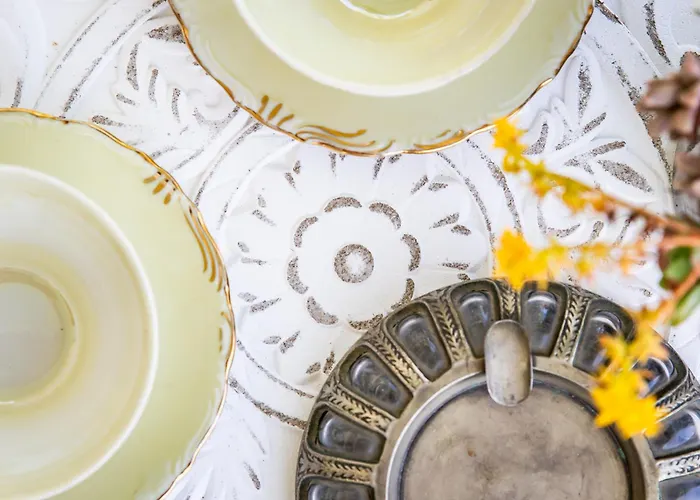 Amaranthos Garden Retreat Case de vacanță *