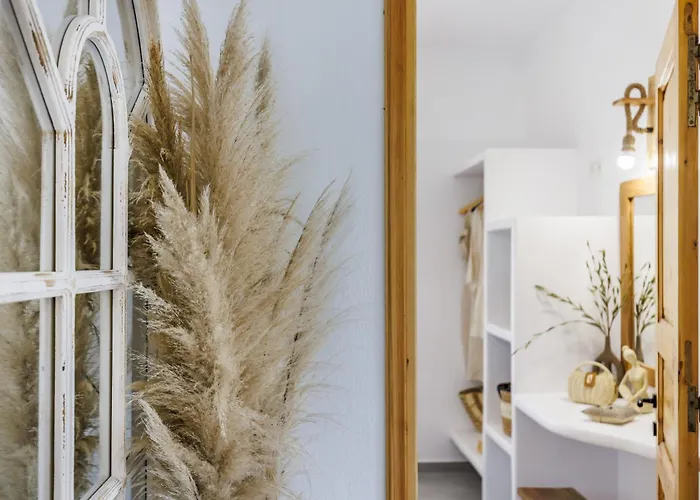 בית נופש Amaranthos Garden Retreat *