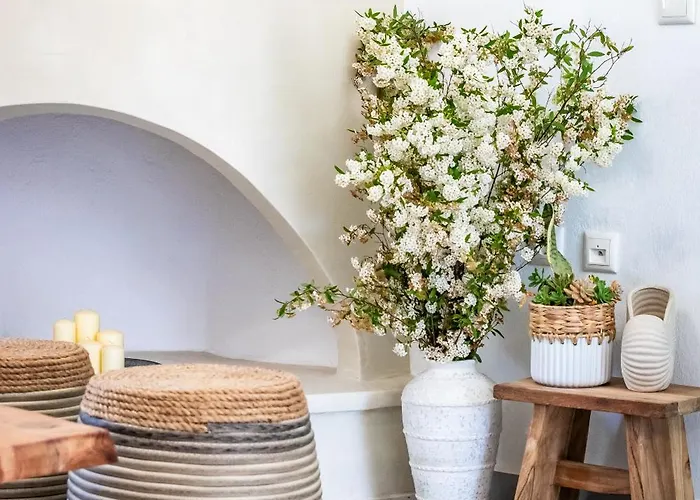 Amaranthos Garden Retreat Case de vacanță *