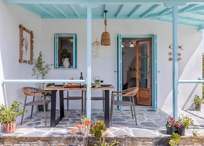 בית נופש Amaranthos Garden Retreat סקופלוס טאון