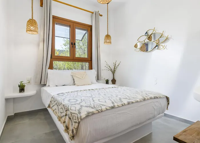 Amaranthos Garden Retreat * סקופלוס טאון