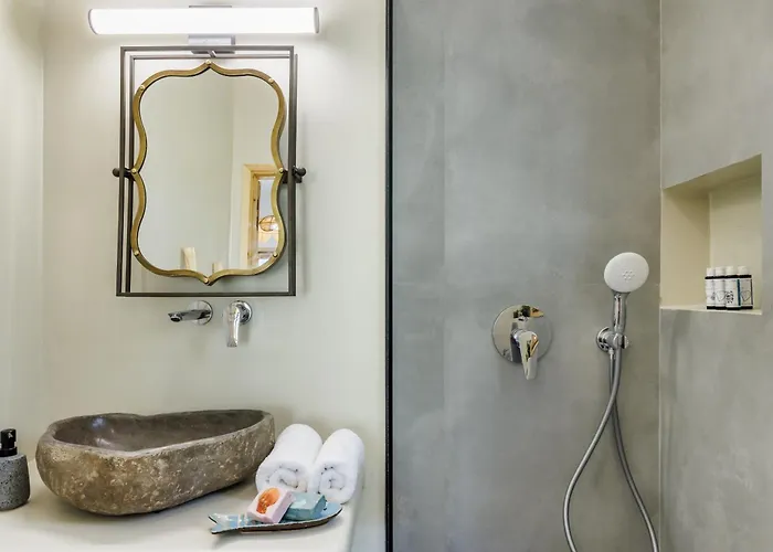 Amaranthos Garden Retreat בית נופש